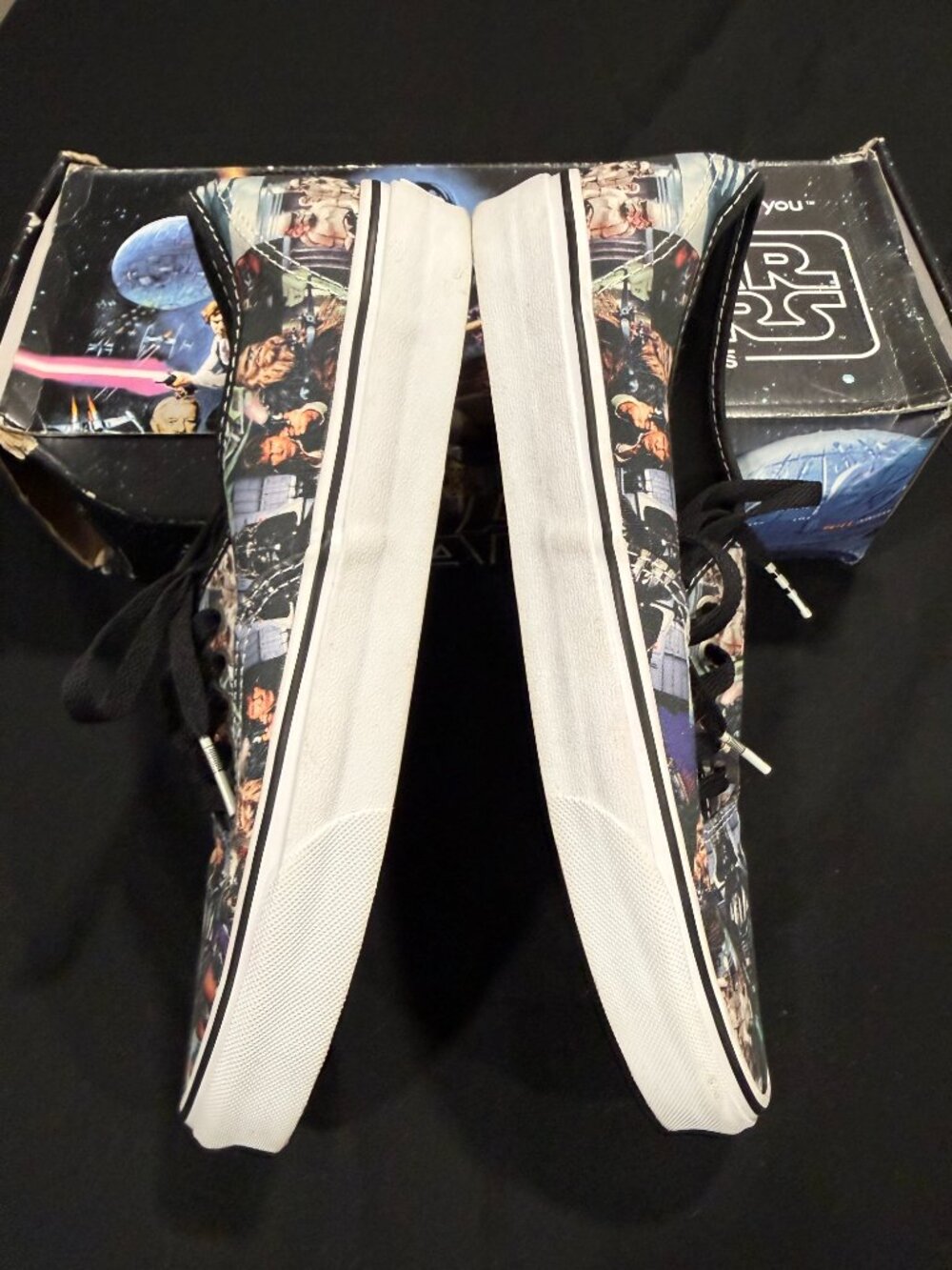Vans x Star Wars Authentic 2014 Men 10.5 Movie Collage VN-0YS7ETS OG Box Rare - Picture 4 of 15